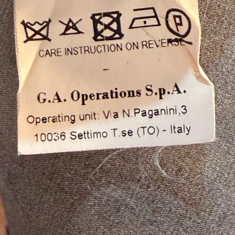 Armani Collezioni Green and Black Marbled 100% Silk Button Down Shirt - Picture 11 of 12